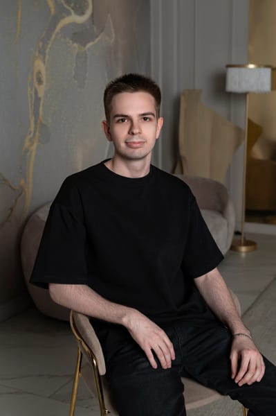 Михаил